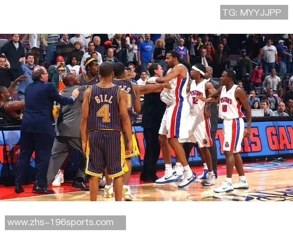 马刺与步行者激战正酣NBA赛场上演精彩对决引发球迷热议 马刺与步行者激战正酣NBA赛场上演精彩对决引发球迷热议